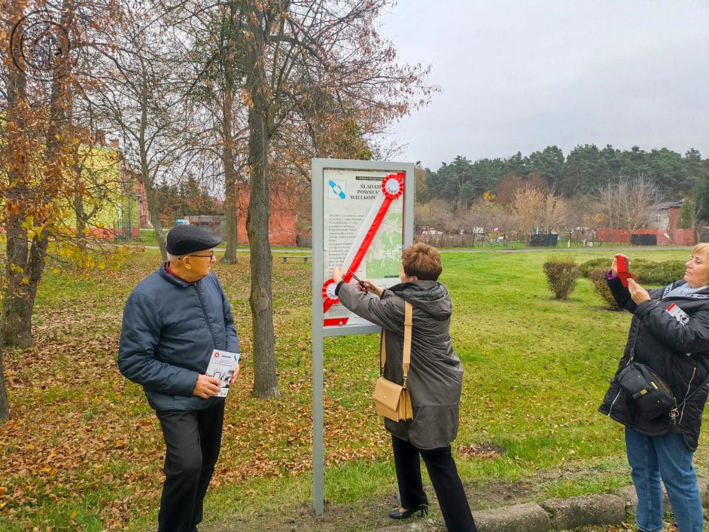 Otwarcie ścieżki dydaktycznej „Śladami Powstania Wielkopolskiego”. 12.11.2022 r. Zdjęcie drugie.